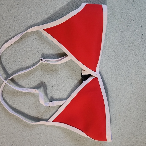 Haut - Picture 2 of 2